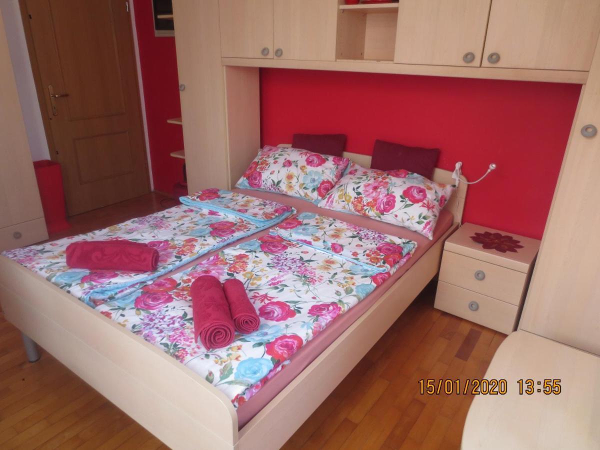 Apartments Vila Marija Izola Bagian luar foto